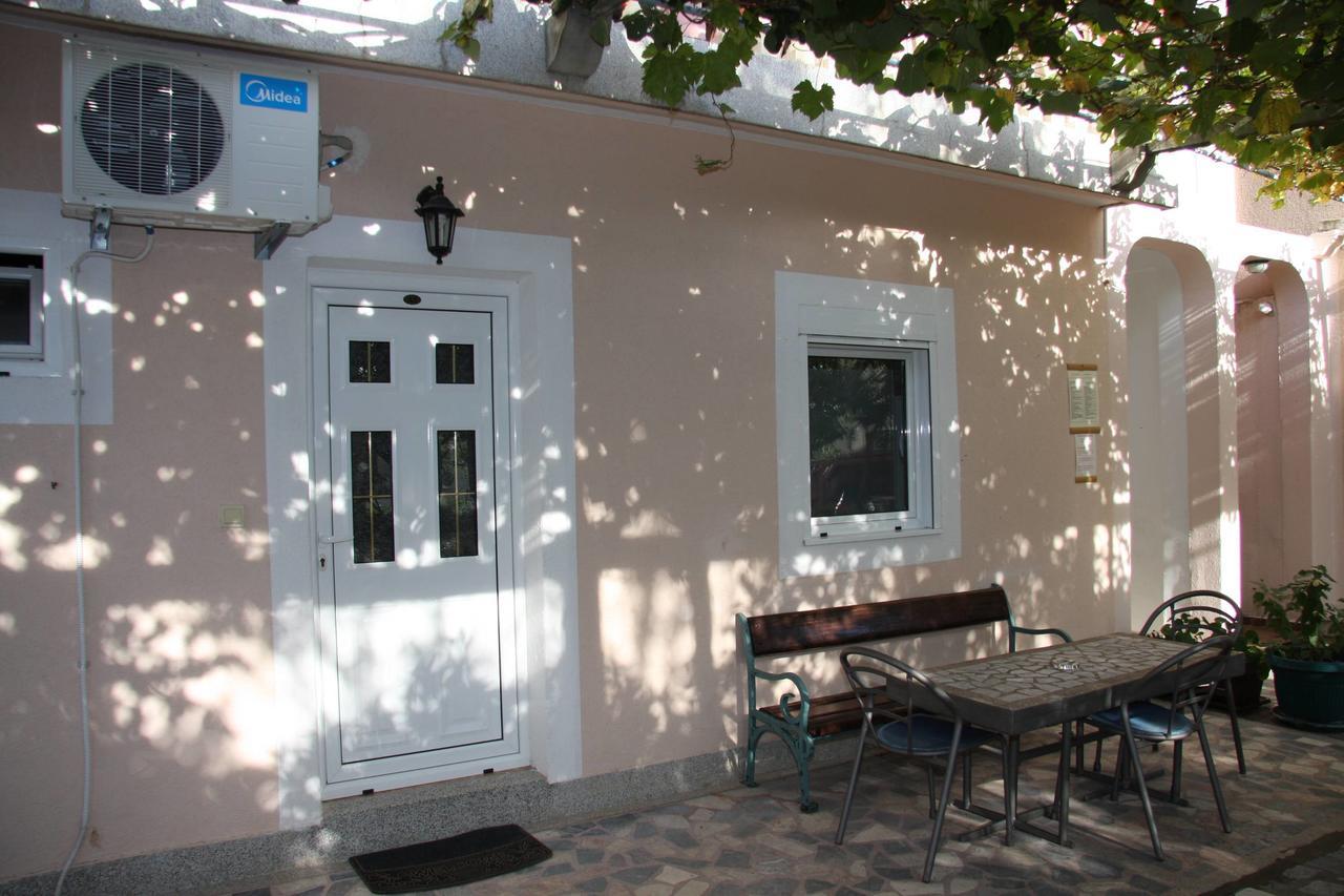 Mm Kovacevic Apartments Petrovac Exterior photo
